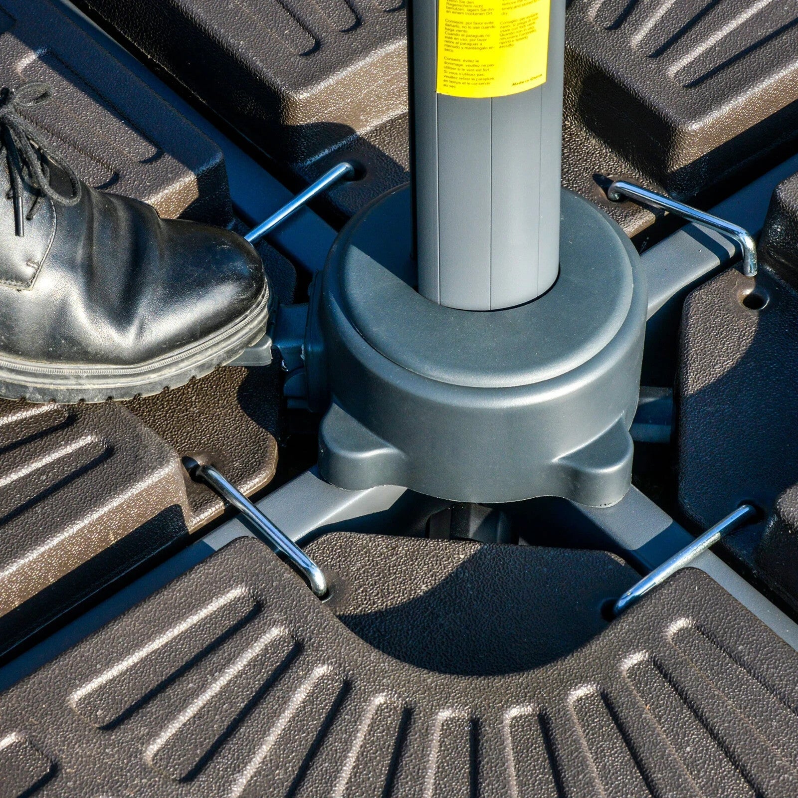 3m Cantilever Parasol w/ Solar Lights Power Bank & 360° Rotating Base for Garden - Home and Garden Furniture Shop - rustic - furniture