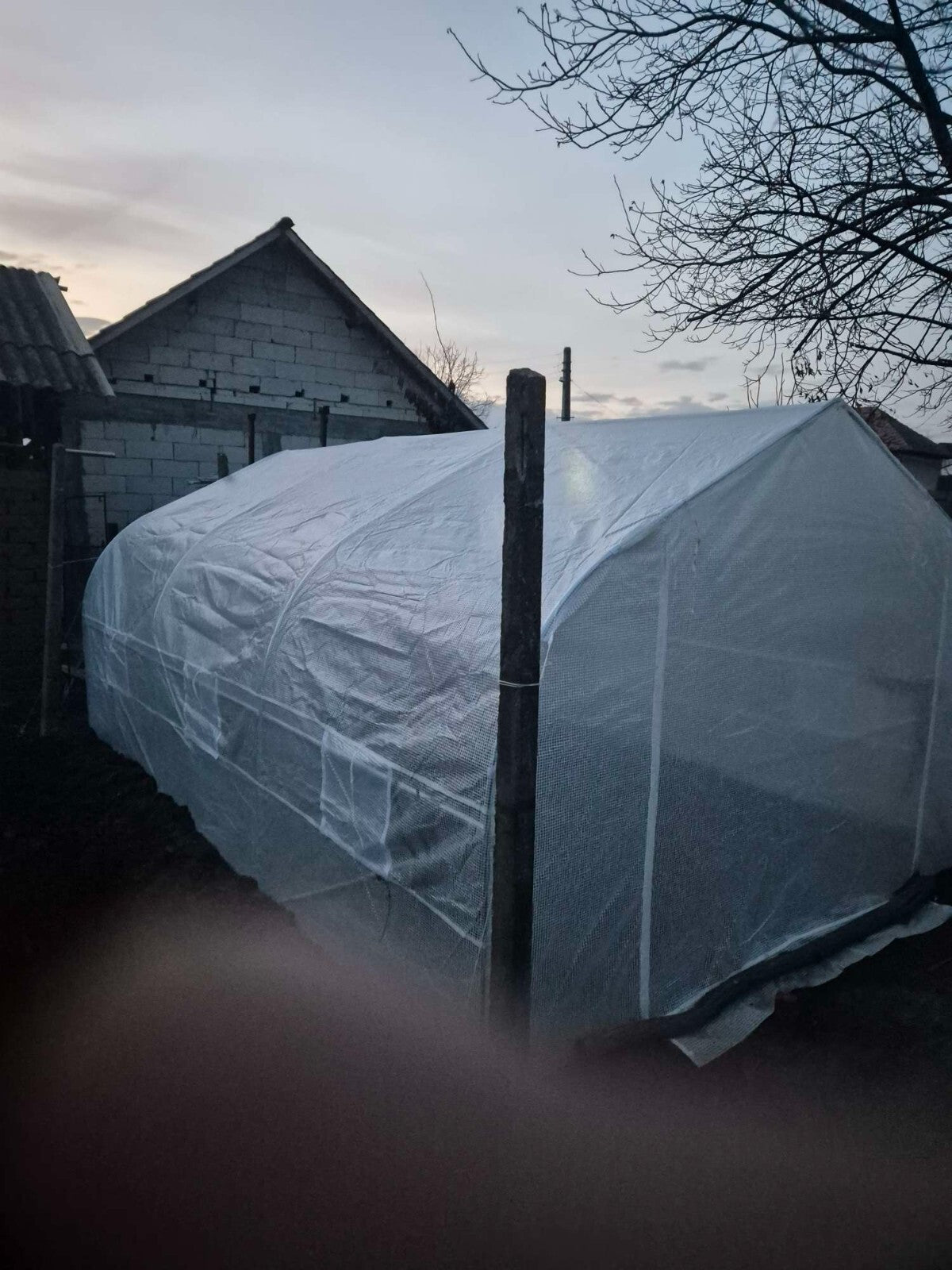 4.5x3x2m Walk - In PE Mesh Greenhouse Galvanized Metal Frame Outdoor Garden Tunnel - Home and Garden Furniture Shop - rustic - furniture