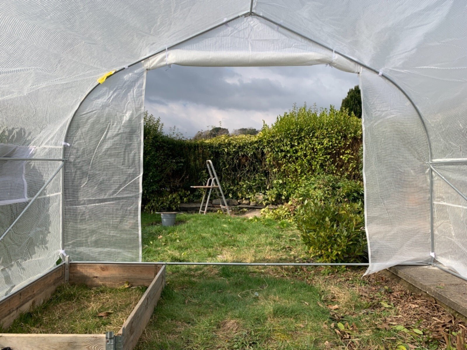 4.5x3x2m Walk - In PE Mesh Greenhouse Galvanized Metal Frame Outdoor Garden Tunnel - Home and Garden Furniture Shop - rustic - furniture