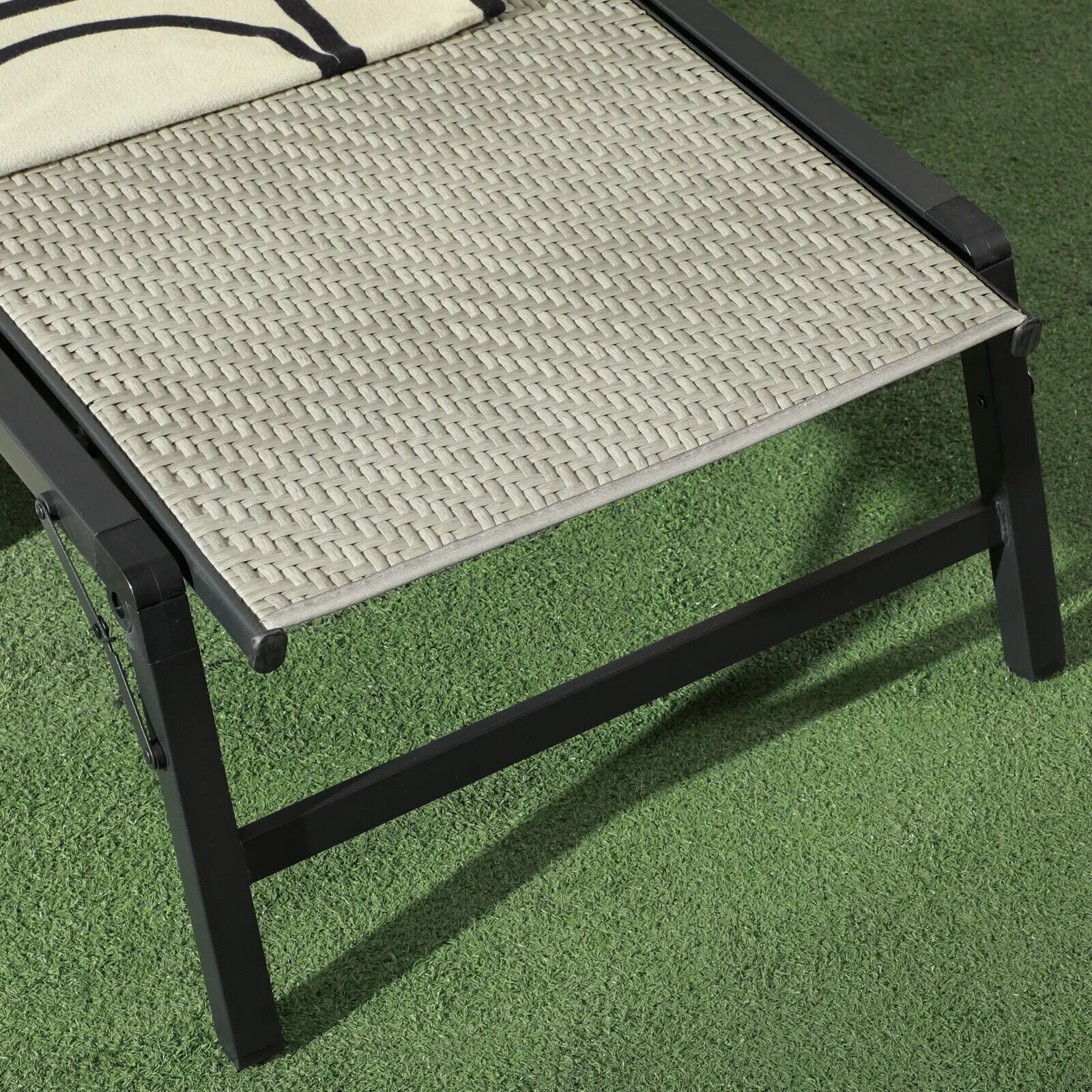 Foldable Rattan Sun Lounger Recliner Chair with 5 Level Adjustable Backrest - Home and Garden Furniture Shop - #rustic - furniture#