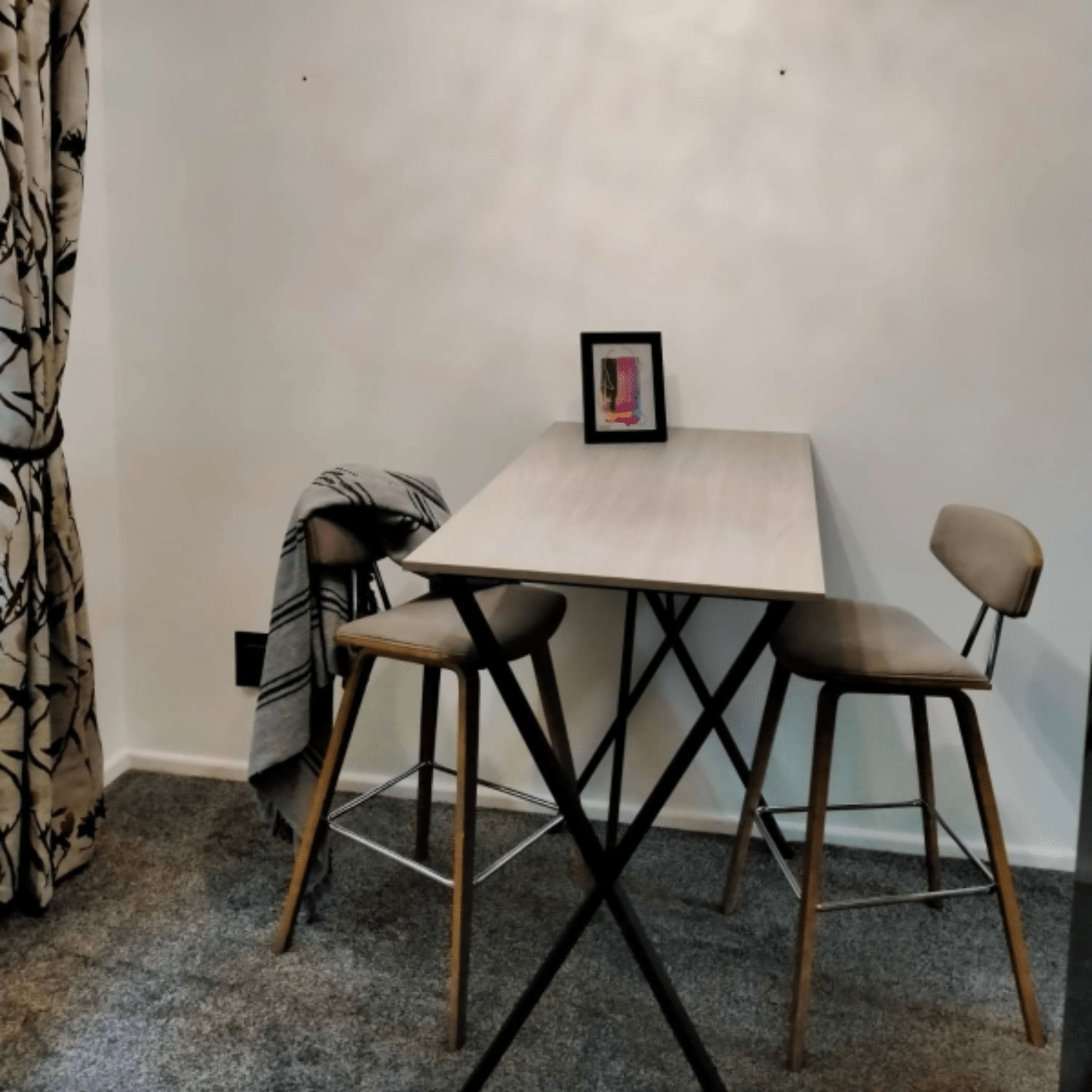 Modern Breakfast Bar Table Steel Legs Kitchen Dining Bar Table White Wood Effect - Home and Garden Furniture Shop - rustic - furniture