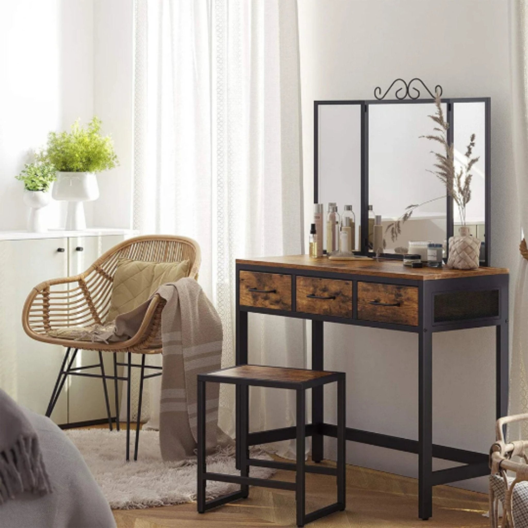 Dressing Tables and Bedroom Vanities - Home and Garden Furniture Shop