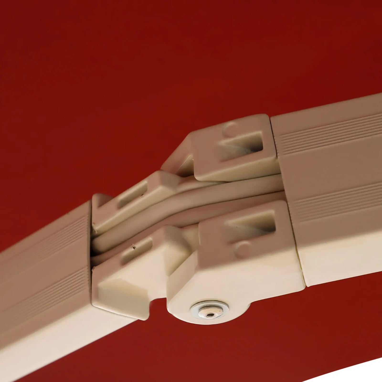 Manual Retractable Patio Awning 2.5m x 2m Garden Sun Shade Shelter with UV Cover