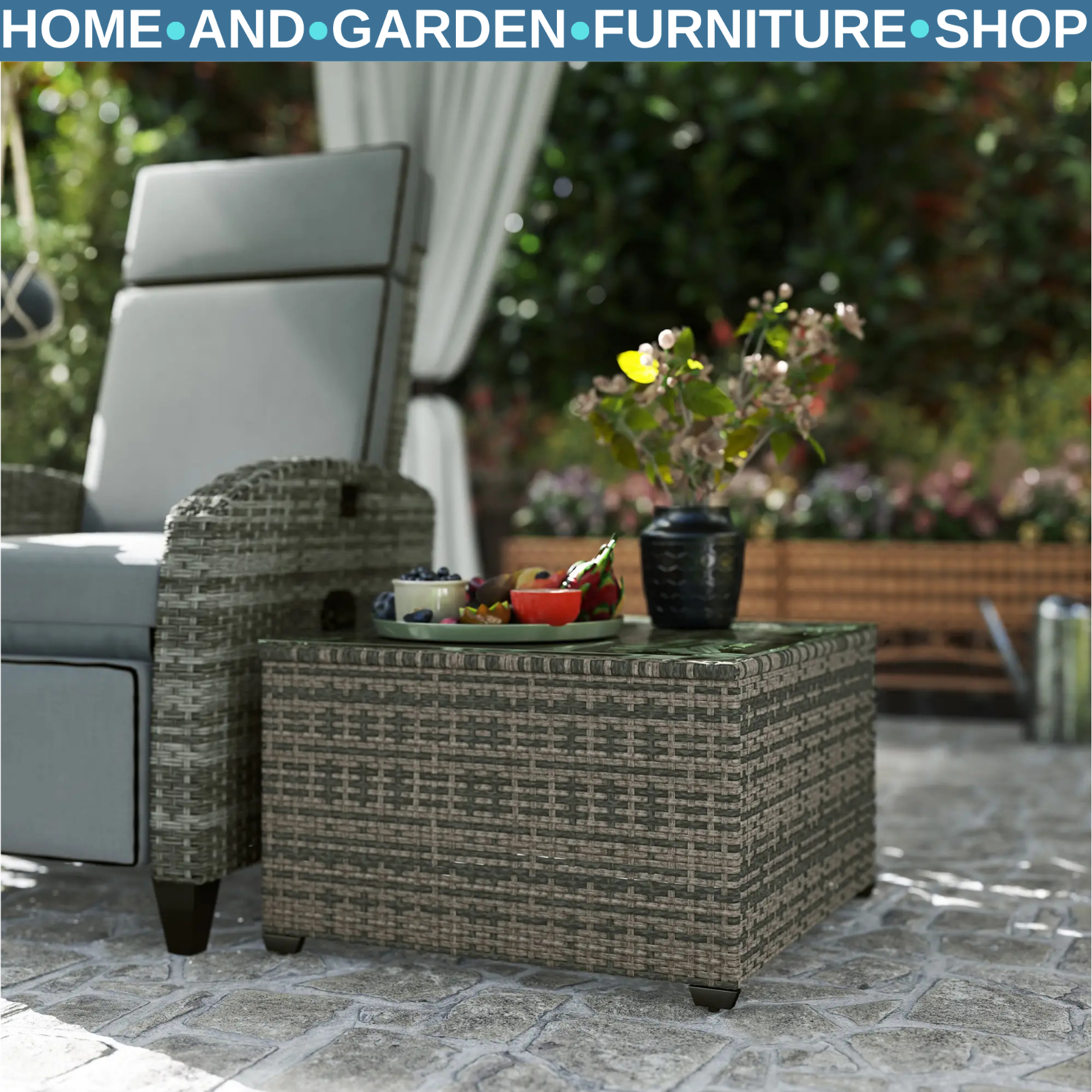 62 x 62cm Rattan Garden Side Table w/ Glass Top Patio Coffee Table for Home Use