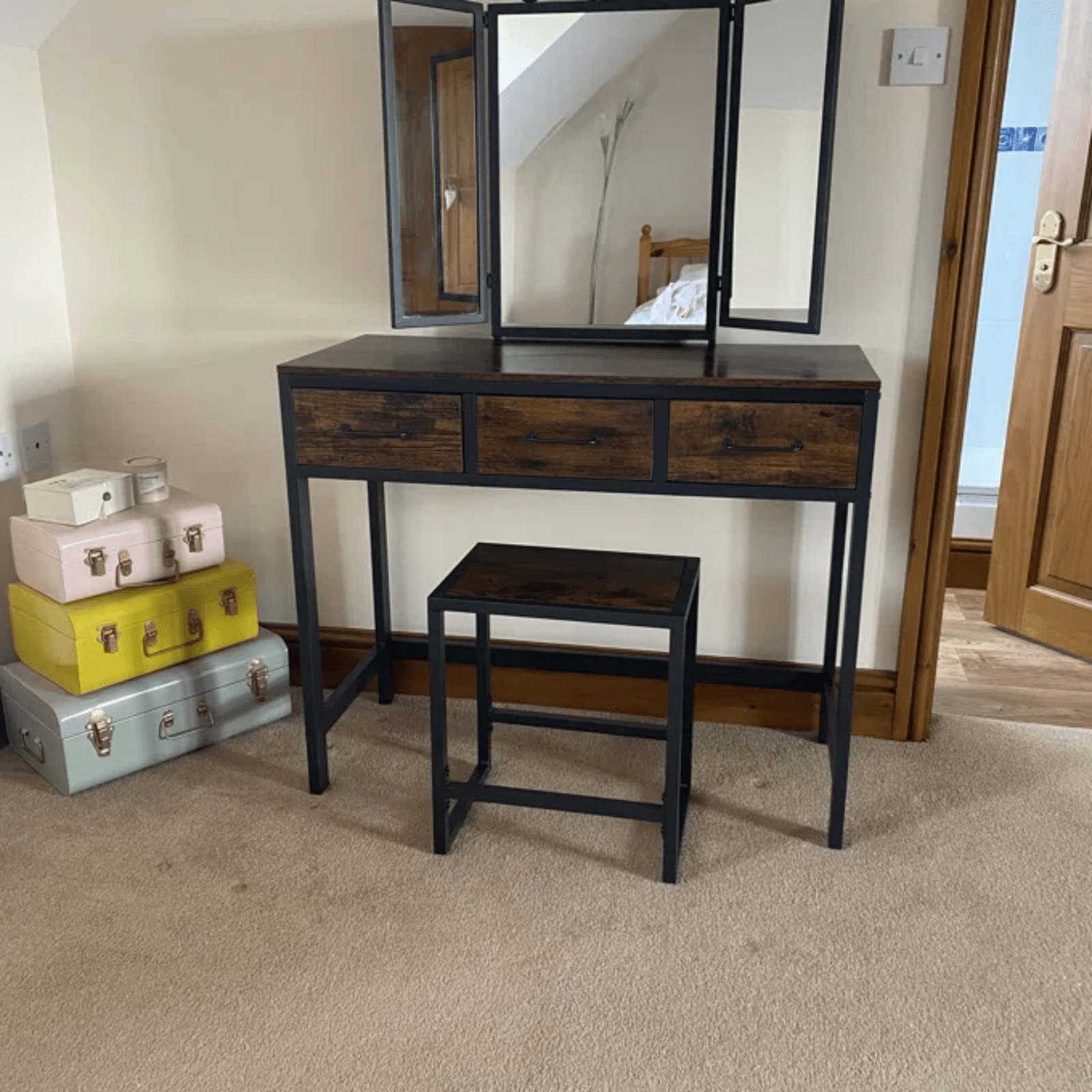 Retro Vanity Table and Stool Set Dressing Table with Mirror Bedroom Makeup Table - Home and Garden Furniture Shop - #rustic - furniture#