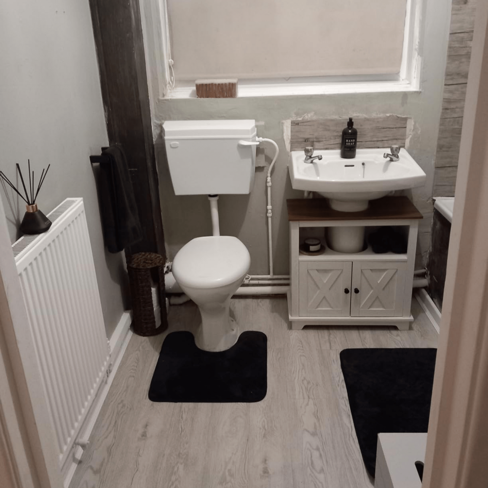 White Bathroom Under Sink Vanity Unit Wash Basin Base Cabinet Storage Cupboard - Home and Garden Furniture Shop - rustic - furniture