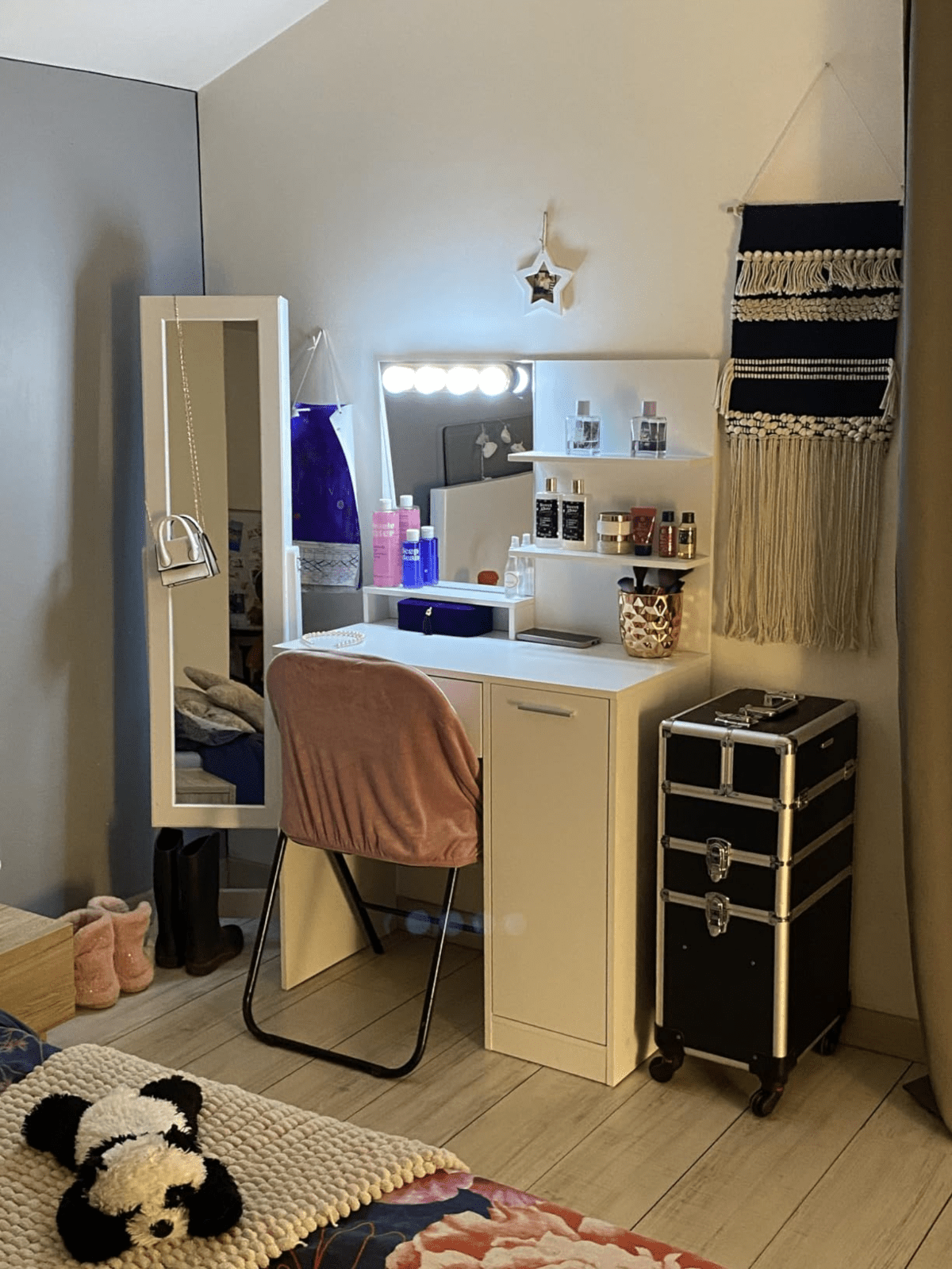 White Dressing Table Makeup Table Vanity Table Mirror Drawers Shelf Dresser Unit - Home and Garden Furniture Shop - rustic - furniture