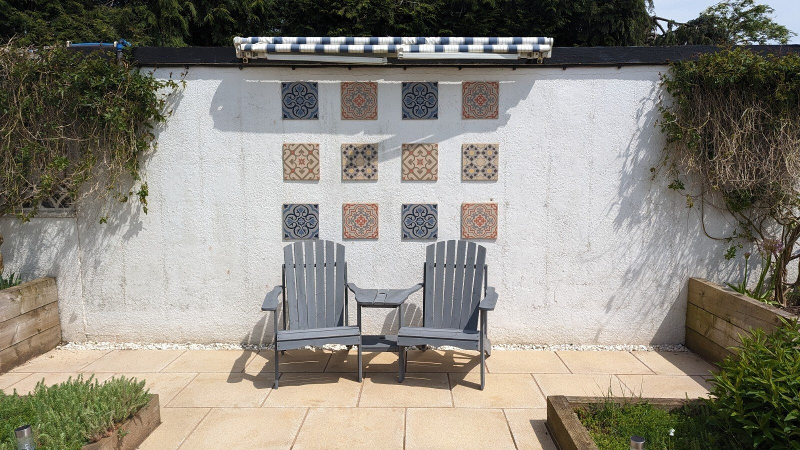 Wooden Double Adirondack Garden Chairs with Centre Table and Umbrella Hole Set - Home and Garden Furniture Shop - rustic - furniture